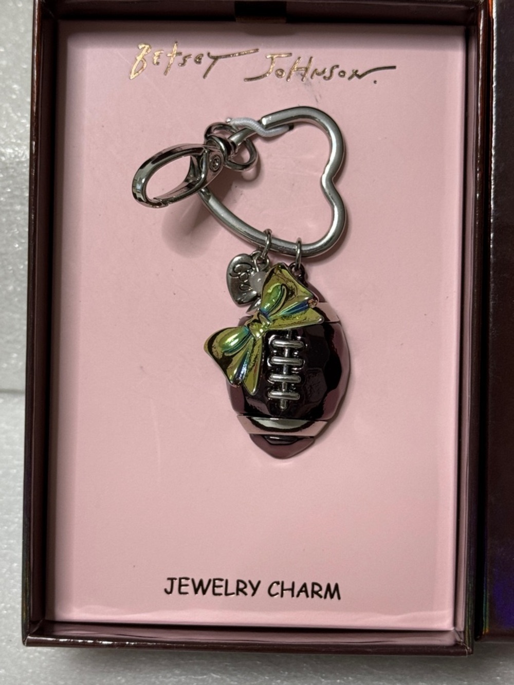 ππβ¨ Betsey Johnson Football Charm Keyring β Pink & Black with Green Bow - Picture 5 of 7